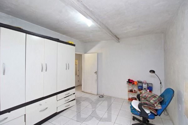 Casa em Porto Alegre, no bairro Jardim Itu, com 2 dormitório(s), e 2 banheiros, à venda. — foto 19
