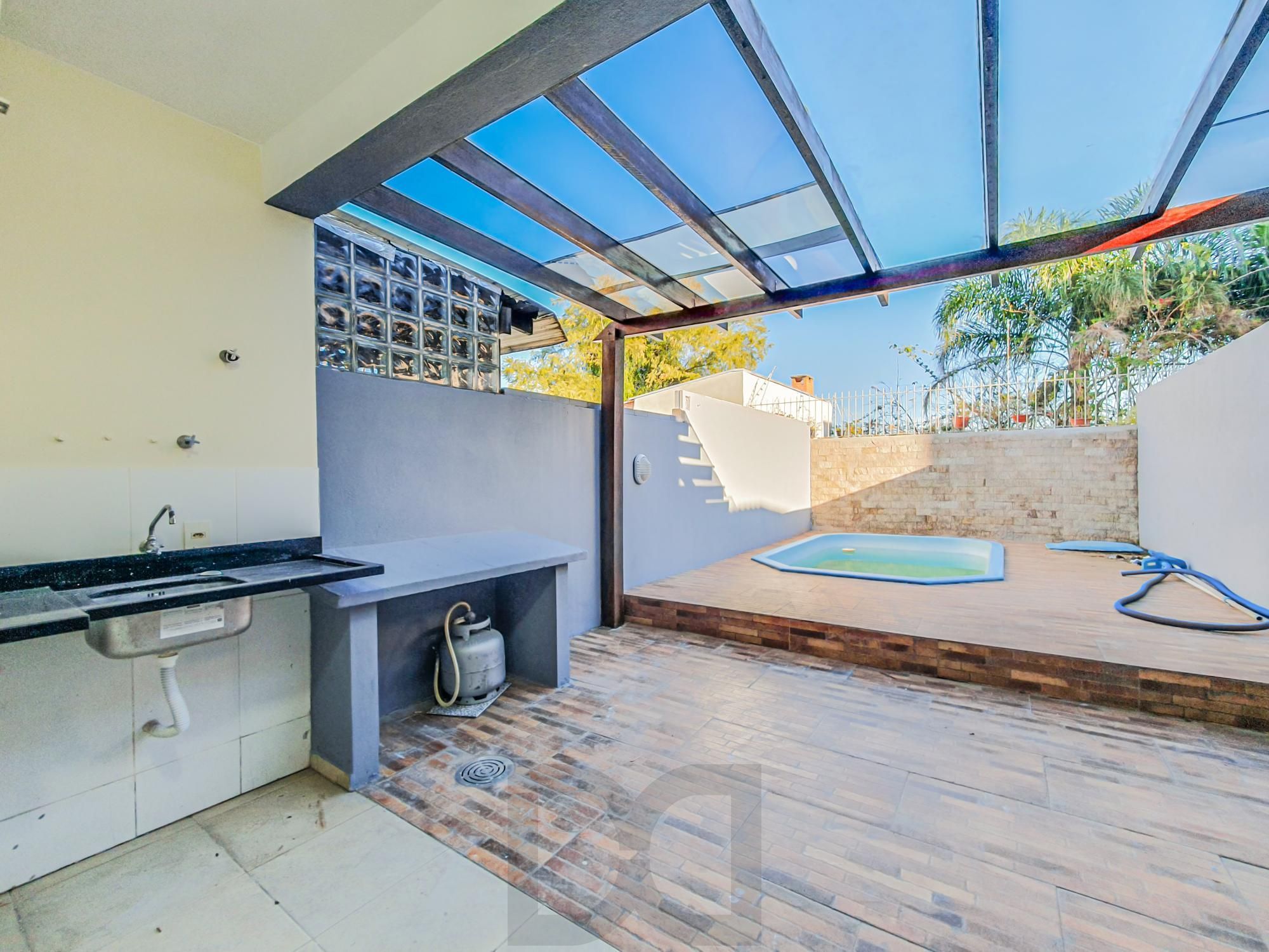 Linda casa com 2 suítes localizada no bairro Hípica, — foto 15