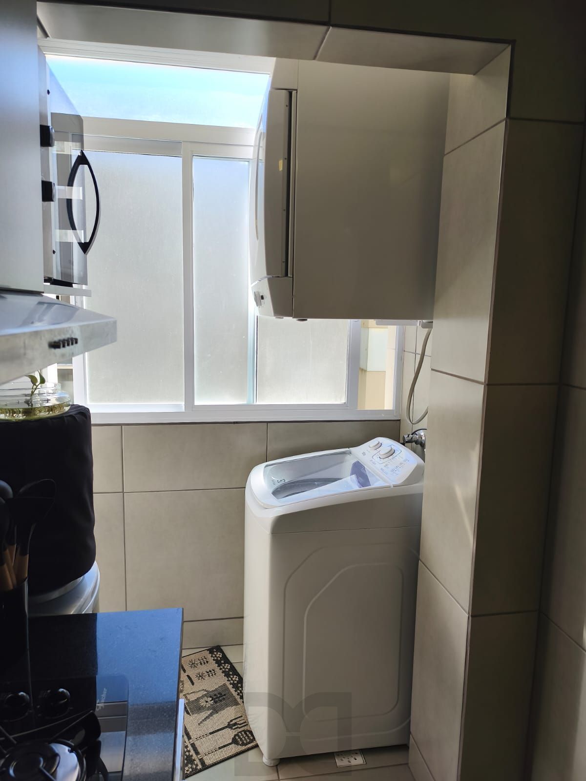 Excelente apto reformado 2 dormitórios com dependência de empregada — foto 18
