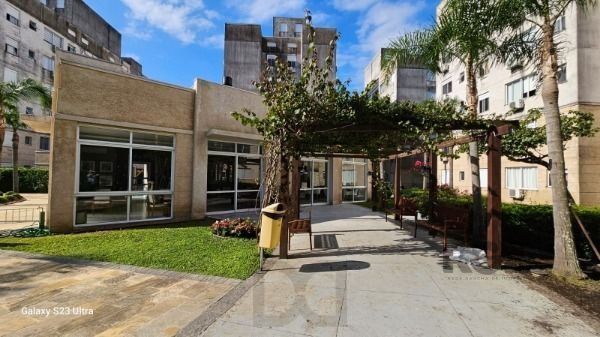 Apartamento em Porto Alegre, no bairro Cavalhada, com 2 dormitório(s), e 2 banheiros, à venda. — foto 1