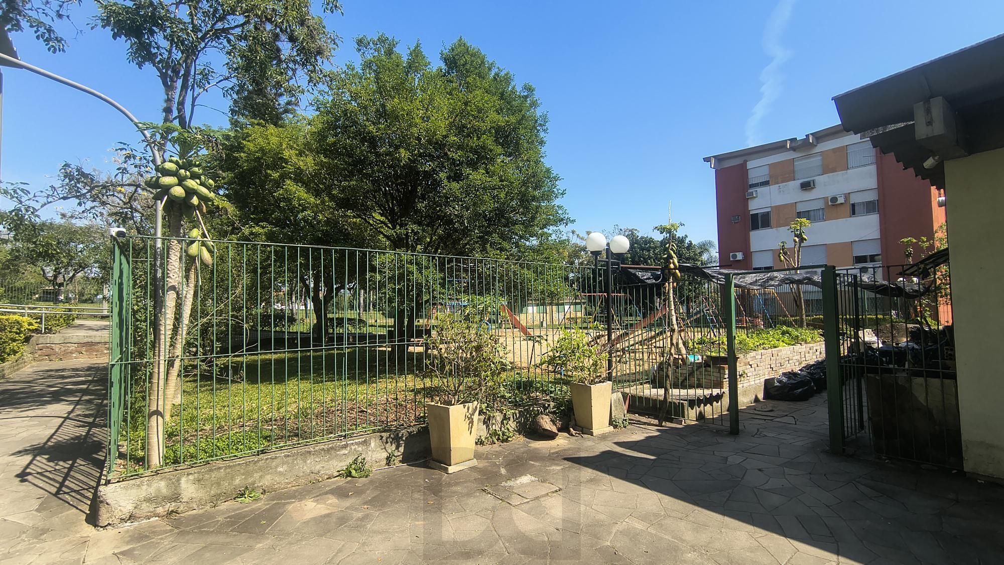 Apartamento de 2 dormitórios no bairro Vila Nova — foto 24
