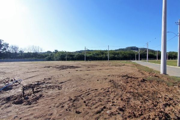 Casa Condominio em Porto Alegre, no bairro Campo Novo, com 3 dormitório(s), e 3 banheiros, à venda. — foto 47