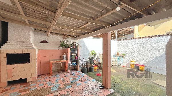 Predio em Porto Alegre, no bairro Hípica, e 0 banheiros, à venda. — foto 15