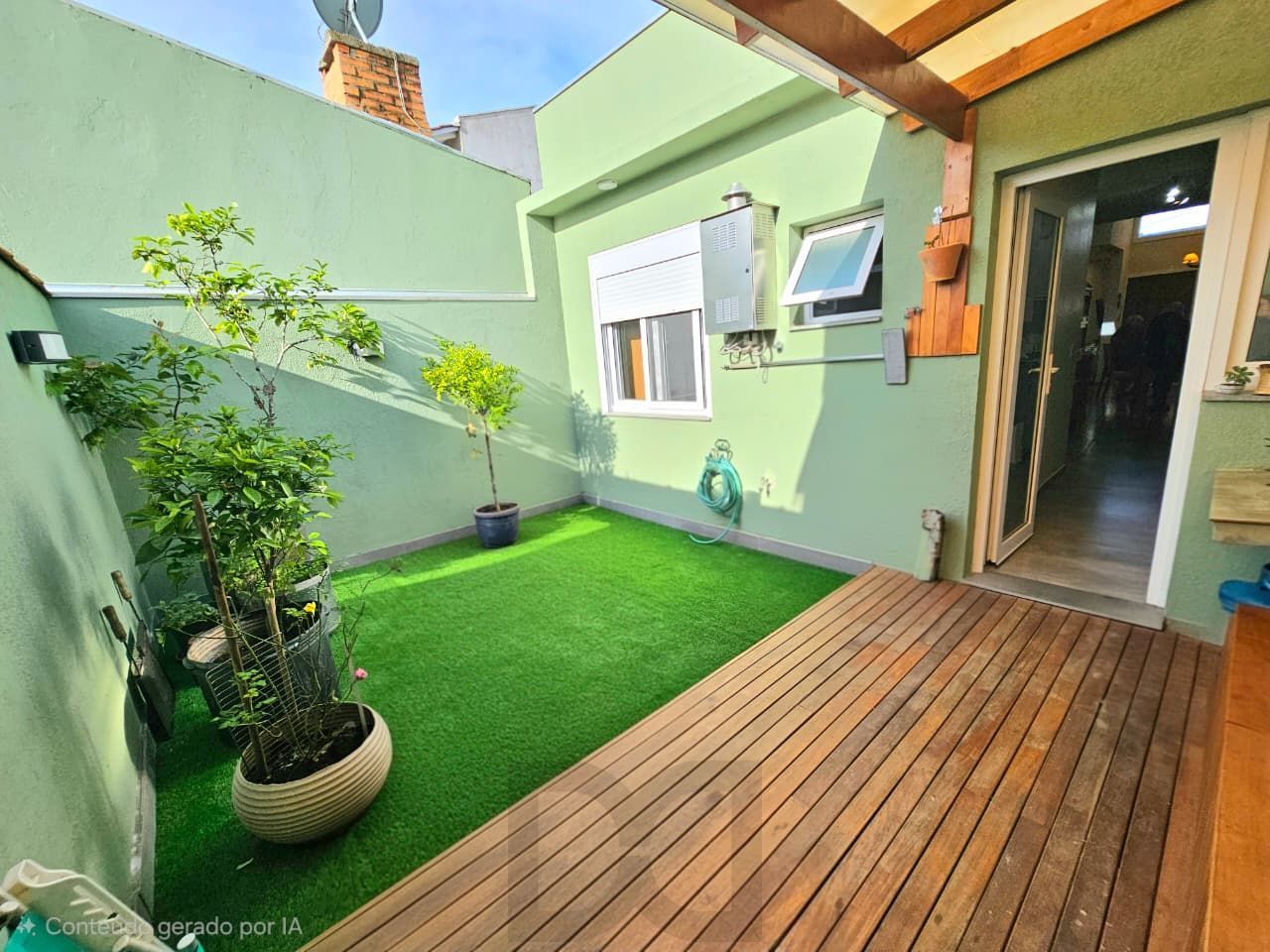 Casa térrea mobiliada de 3 dormitórios com uma suíte no bairro Aberta dos Morros — foto 16