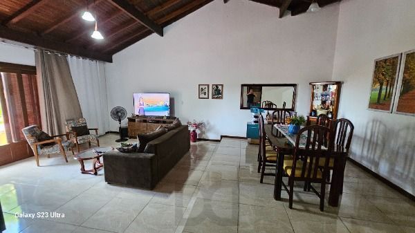 Casa em Porto Alegre, no bairro Belém Novo, com 3 dormitório(s), e 3 banheiros, à venda. — foto 5