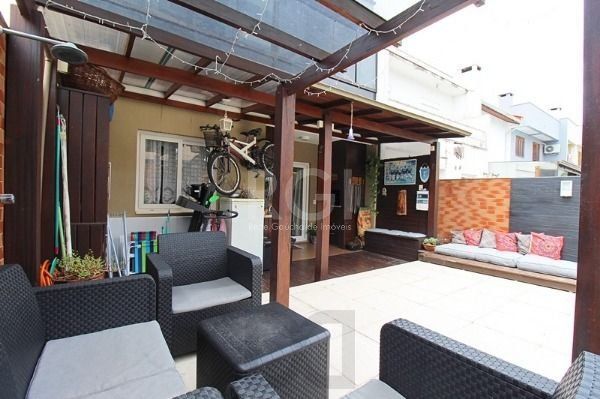 Casa em Porto Alegre, no bairro Hípica, com 3 dormitório(s), e 3 banheiros, à venda. — foto 19