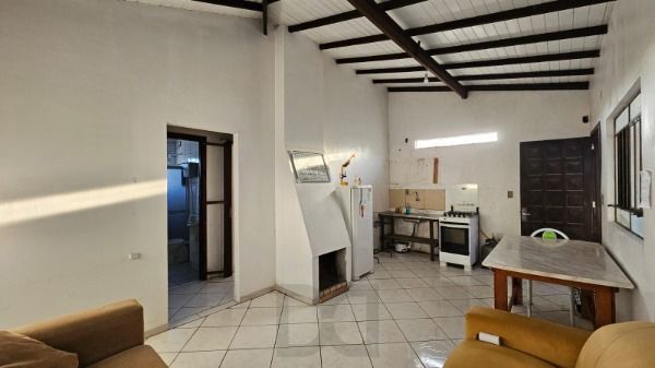 Casa em Porto Alegre, no bairro Hípica, à venda. — foto 4