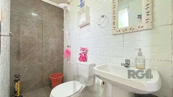 Casa em Porto Alegre, no bairro Hípica, com 2 dormitório(s), e 2 banheiros, à venda. — foto 18