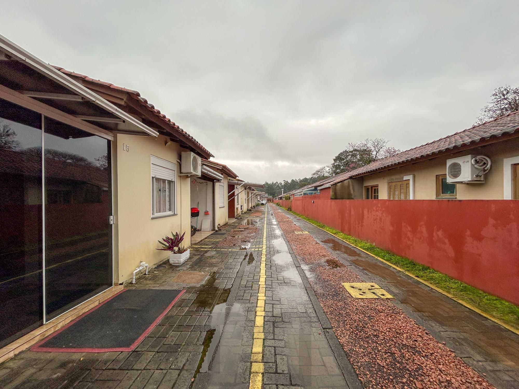Excelente casa térrea, 2 dormitórios em condomínio. — foto 22