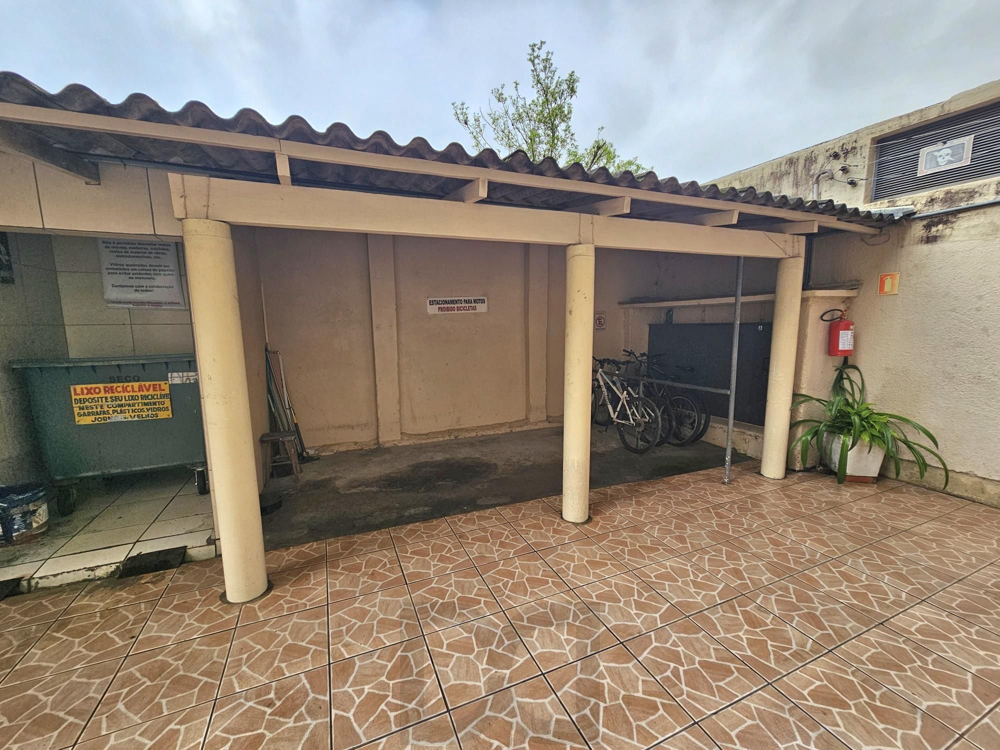 Excelente oportunidade ! Apartamento 2 dormitórios bairro Ipanema, sem risco de alagamentos ! — foto 16