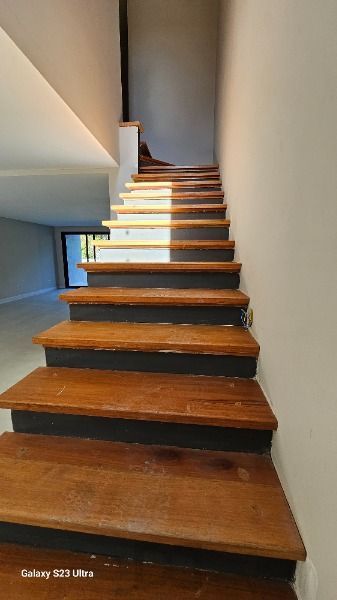 Casa em Porto Alegre, no bairro Ipanema, com 3 dormitório(s), e 3 banheiros, à venda. — foto 10