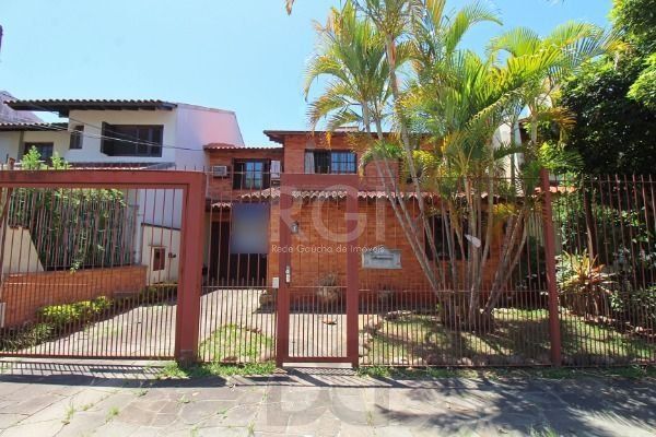Casa em Porto Alegre, no bairro Ipanema, com 3 dormitório(s), e 3 banheiros, à venda. — foto 38