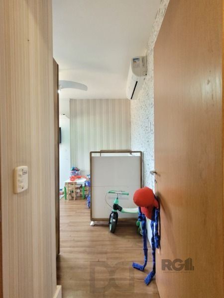 Apartamento em Porto Alegre, no bairro Cavalhada, com 3 dormitório(s), e 3 banheiros, à venda. — foto 21