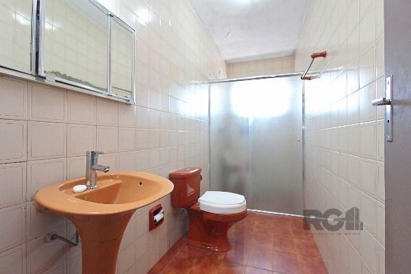 Predio em Porto Alegre, no bairro Hípica, e 0 banheiros, à venda. — foto 26