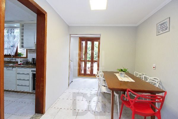 Casa em Porto Alegre, no bairro Hípica, com 3 dormitório(s), e 3 banheiros, à venda. — foto 11