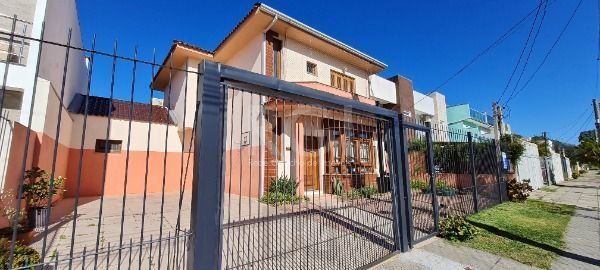 Casa para Venda - 239m², 5 dormitórios, sendo 1 suites, 4 vagas - Hípica — foto 3