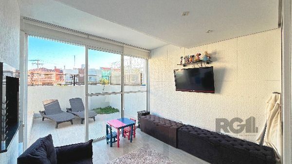 Casa em Porto Alegre, no bairro Hípica, com 3 dormitório(s), e 3 banheiros, à venda. — foto 19
