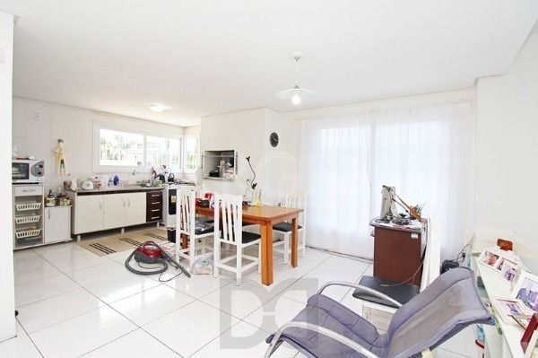 Casa em Porto Alegre, no bairro Aberta dos Morros, com 3 dormitório(s), e 3 banheiros, à venda. — foto 10