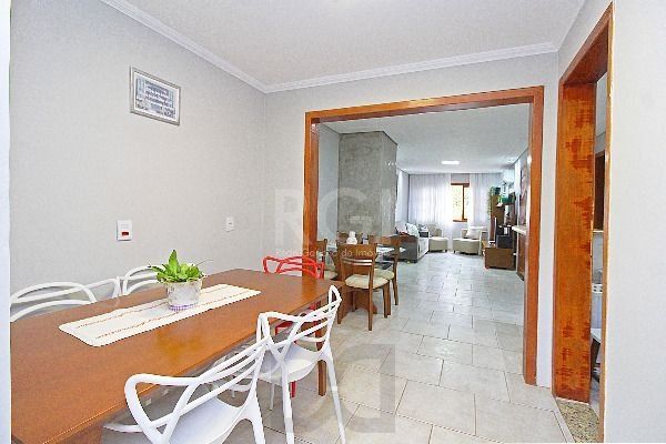 Casa em Porto Alegre, no bairro Hípica, com 3 dormitório(s), e 3 banheiros, à venda. — foto 17