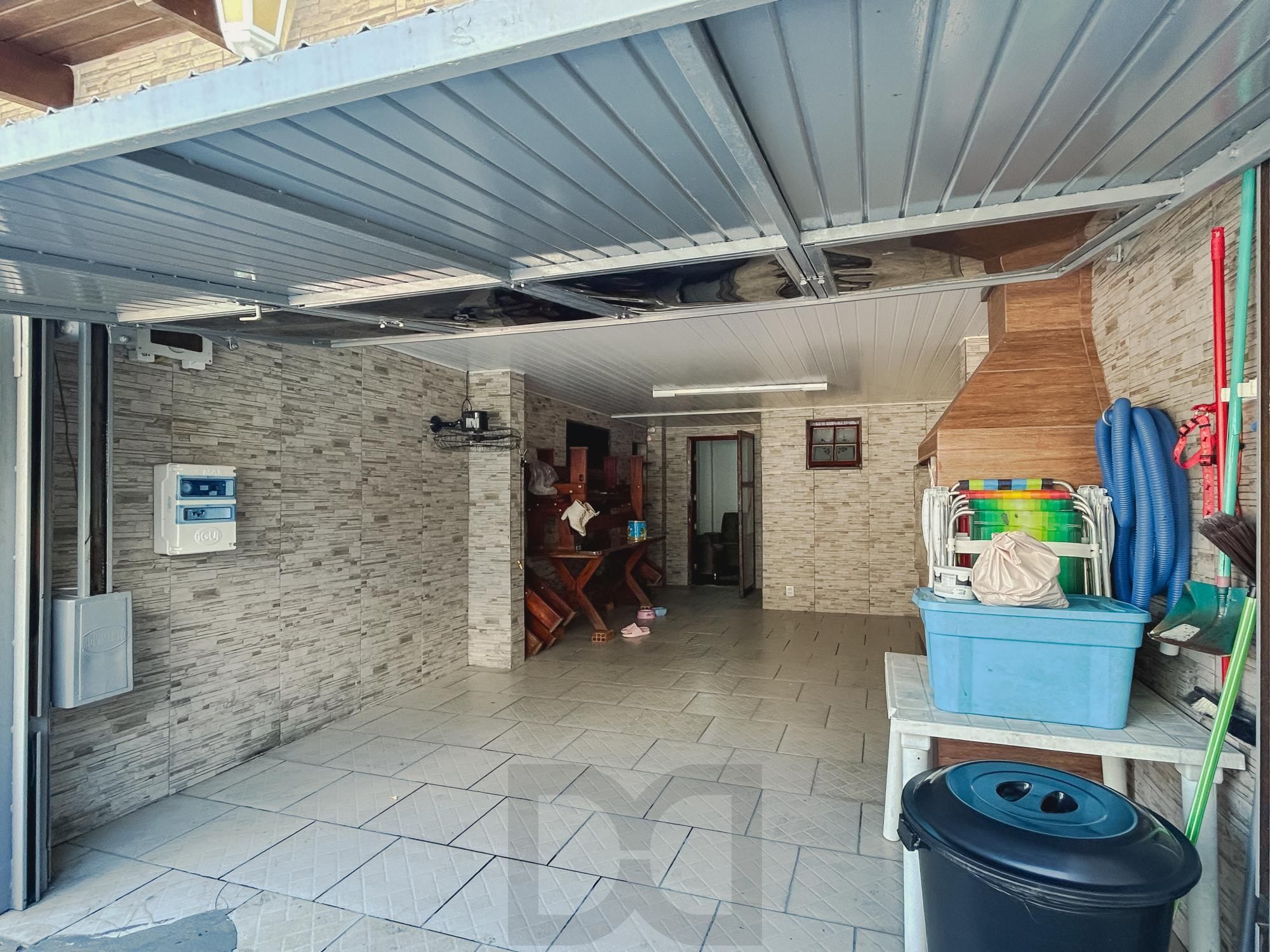 Casa com piscina e com 4 dormitorios no bairro Restinga — foto 7