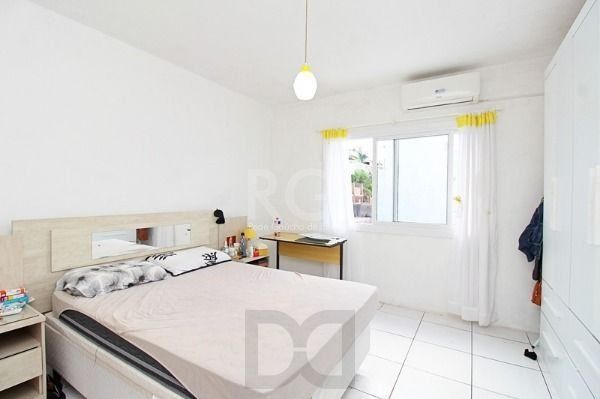 Casa em Porto Alegre, no bairro Aberta dos Morros, com 3 dormitório(s), e 3 banheiros, à venda. — foto 19