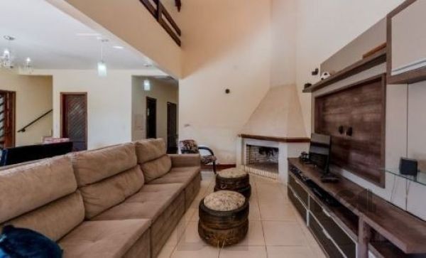 Casa em Porto Alegre, no bairro Aberta dos Morros, com 4 dormitório(s), e 4 banheiros, à venda. — foto 8