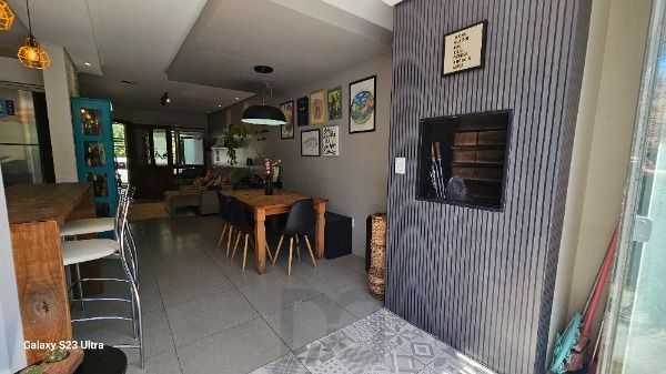 Casa em Porto Alegre, no bairro Hípica, com 3 dormitório(s), e 3 banheiros, à venda. — foto 6