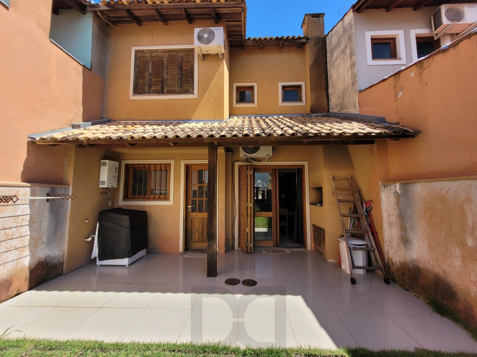 Casa Mobiliada com 3 Dormitórios à Venda — foto 18