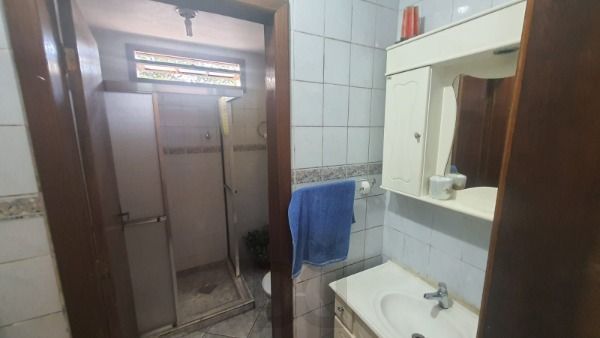 Casa em Porto Alegre, no bairro Nonoai, com 3 dormitório(s), e 3 banheiros, à venda. — foto 23