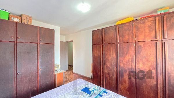 Predio em Porto Alegre, no bairro Hípica, e 0 banheiros, à venda. — foto 31