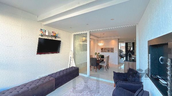 Casa em Porto Alegre, no bairro Hípica, com 3 dormitório(s), e 3 banheiros, à venda. — foto 17