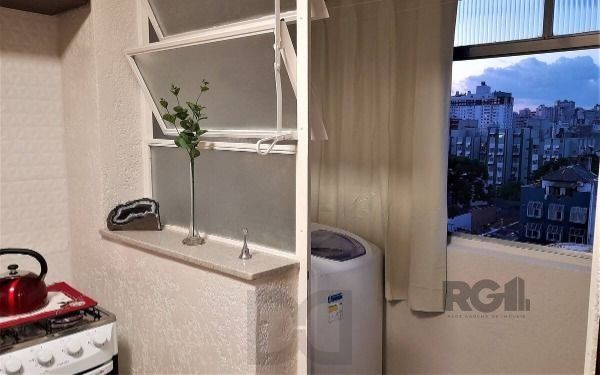 Apartamento em Porto Alegre, no bairro Farroupilha, com 1 dormitório(s), à venda. — foto 12