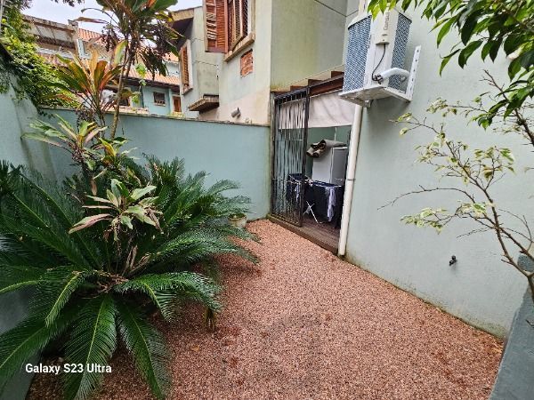 Casa Condominio em Porto Alegre, no bairro Ipanema, com 3 dormitório(s), e 3 banheiros, à venda. — foto 22