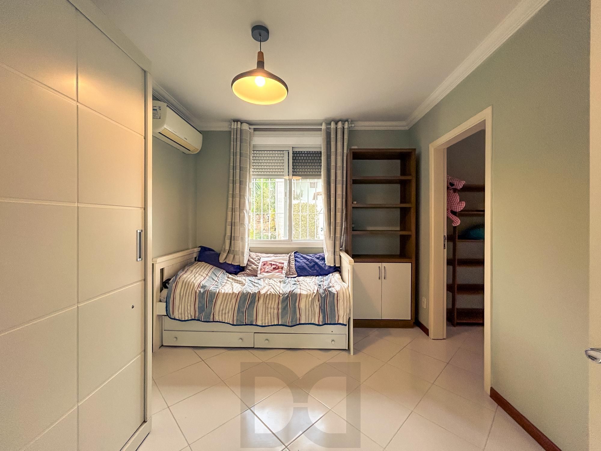 Casa em Porto Alegre, no bairro Espírito Santo, com 3 dormitório(s), e 3 banheiros, à venda. — foto 27