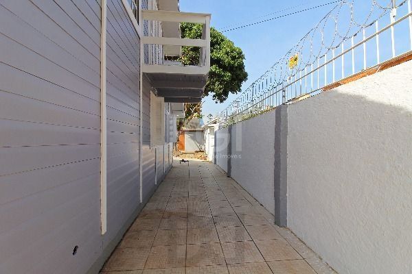 Casa para Venda - 101m², 3 dormitórios, sendo 1 suites, 3 vagas - Guarujá — foto 24