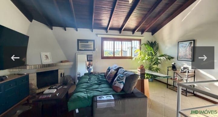 Casa em Porto Alegre, no bairro Ipanema, com 3 dormitório(s), e 3 banheiros, à venda. — foto 5