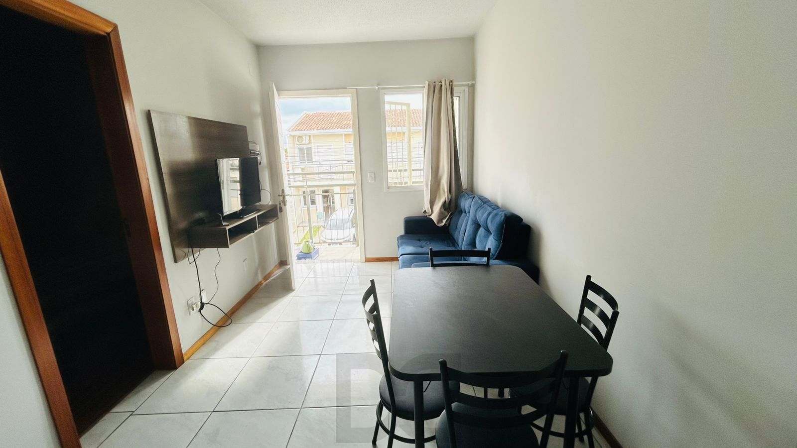 Apartamento 2 dormitórios com box e churrasqueira. — foto 3