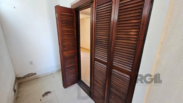 Casa térrea 3 dormitórios + escritório espaço gourmet e piscina terreno 11,00 x 40,00 bairro Camaquã ! — foto 10