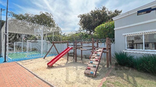 Casa em Porto Alegre, no bairro Vila Nova, com 2 dormitório(s), e 2 banheiros, à venda. — foto 35
