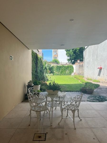 Apartamento em Porto Alegre, no bairro Tristeza, com 2 dormitório(s), e 2 banheiros, à venda. — foto 13