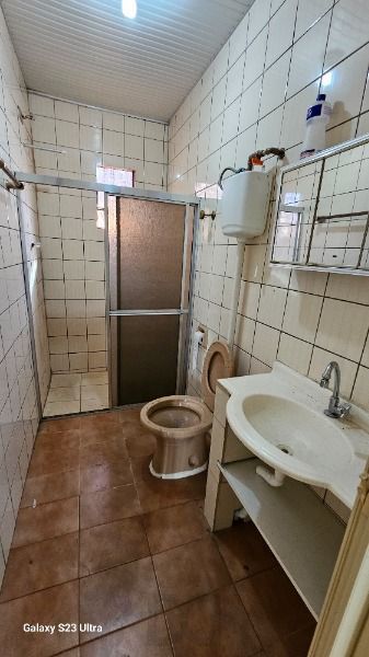 Casa em Porto Alegre, no bairro Tristeza, com 3 dormitório(s), e 3 banheiros, à venda. — foto 4