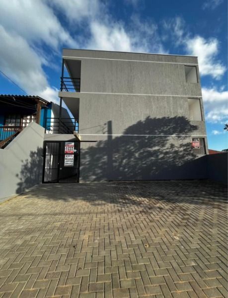 Predio em Porto Alegre, no bairro Hípica, à venda. — foto 1