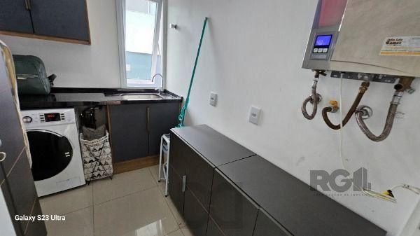 Casa em Porto Alegre, no bairro Hípica, com 3 dormitório(s), e 3 banheiros, à venda. — foto 24