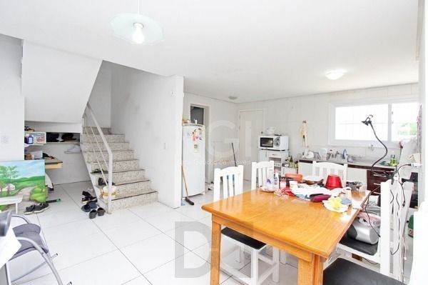 Casa em Porto Alegre, no bairro Aberta dos Morros, com 3 dormitório(s), e 3 banheiros, à venda. — foto 11