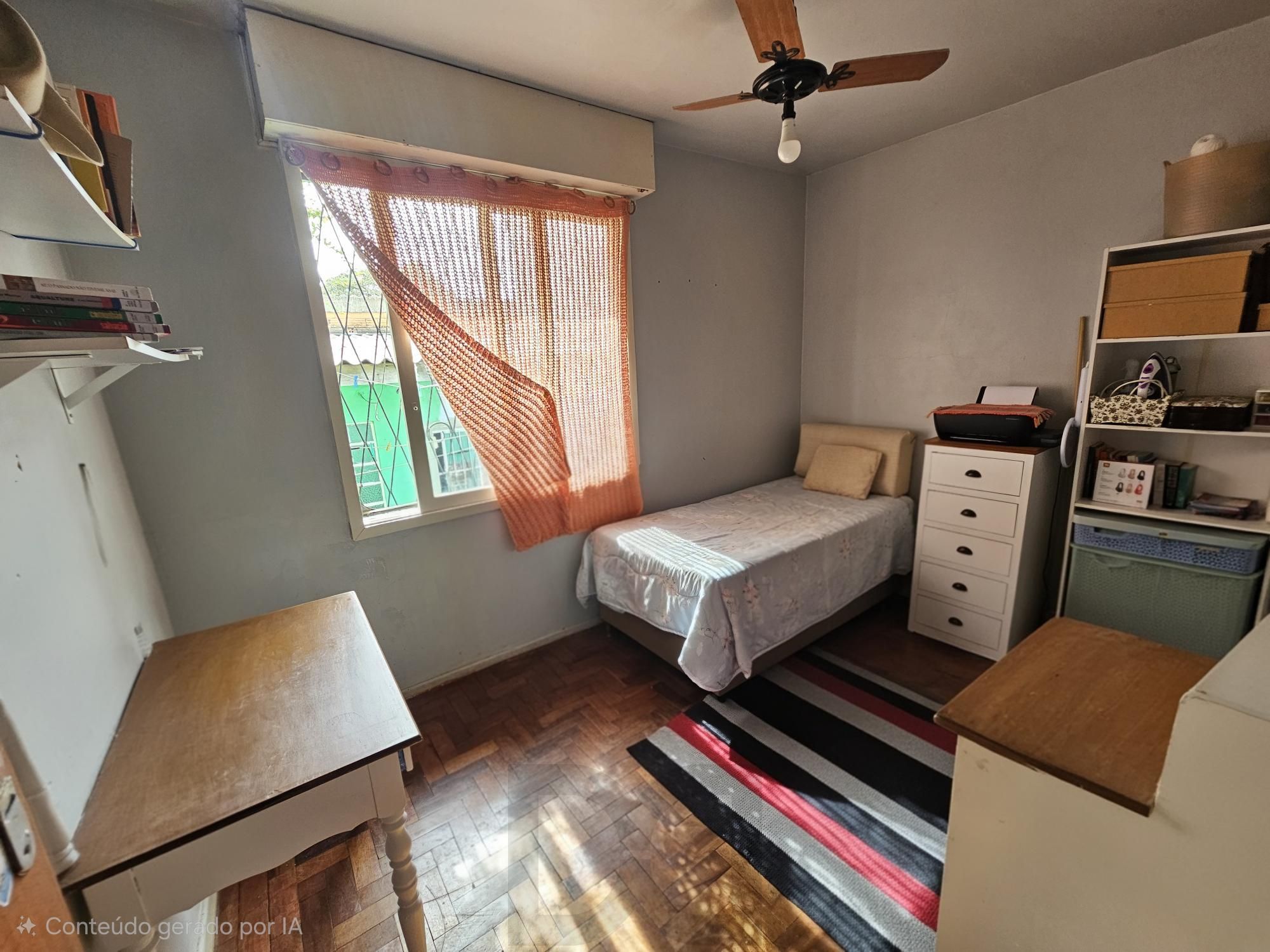 Casa 3 dormitórios e edícula com churrasqueira no bairro Medianeira ! — foto 6