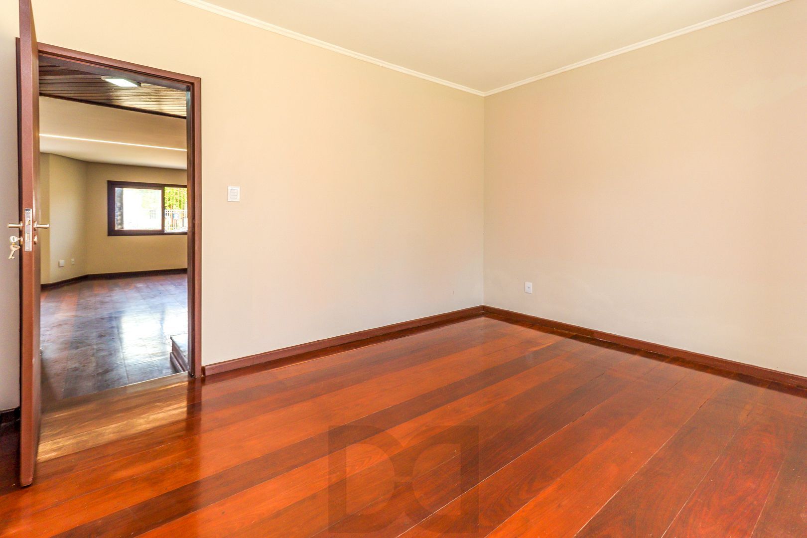 Excelente residência com 4 dormitórios — foto 38