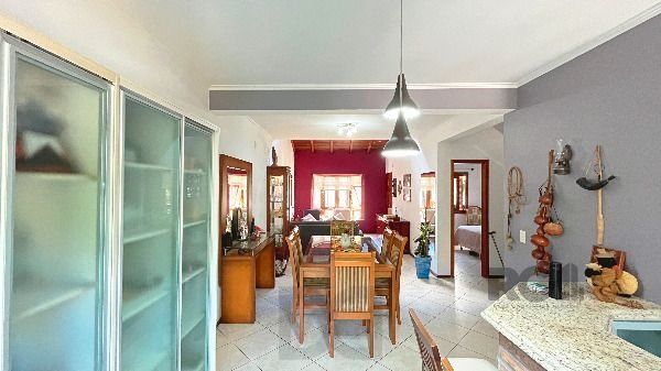 Casa em Porto Alegre, no bairro Hípica, com 3 dormitório(s), e 2 banheiros, à venda. — foto 10