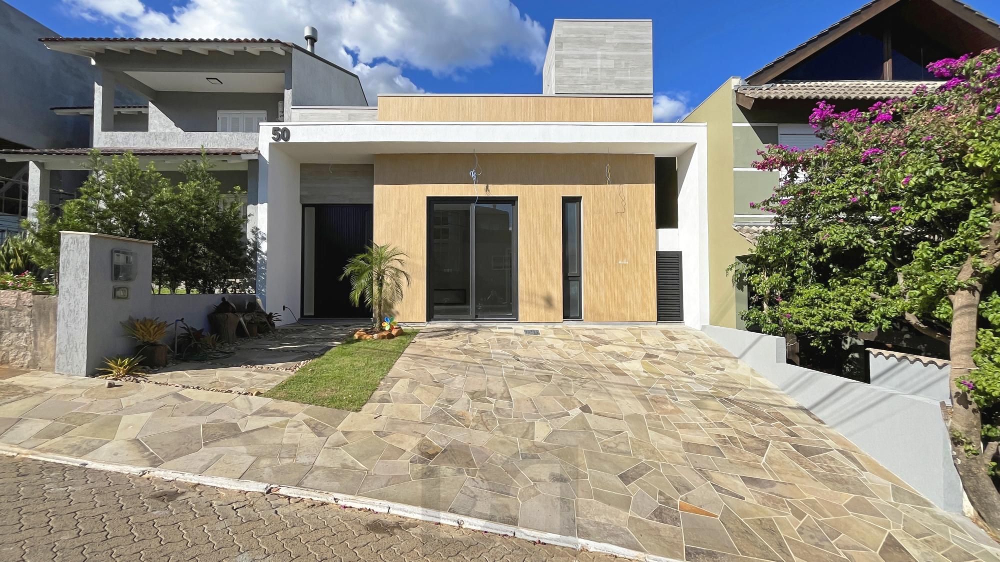 Casa Condominio em Porto Alegre, no bairro Hípica, com 3 dormitório(s), e 3 banheiros, à venda. — foto 2