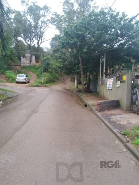 Casa em Porto Alegre, no bairro Hípica, com 2 dormitório(s), e 2 banheiros, à venda. — foto 3