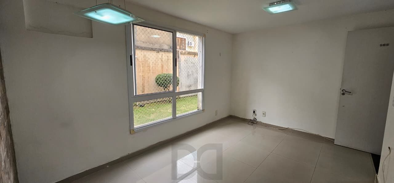 Excelente apartamento térreo 2 dormitórios com vaga de estacionamento — foto 3
